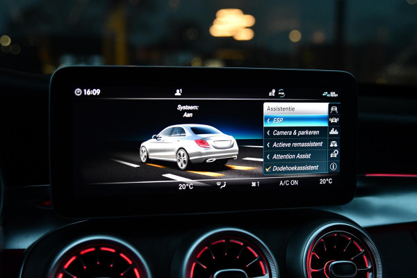 Mercedes-Benz C-Klasse 200 AMG Night ed. Pano, ACC, Keyless, Leder, Camera, Sfeer, Dodeh, CarPlay!