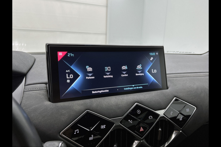 DS DS 3 Crossback E-Tense Executive 50 kWh / 100% Elektrisch / 100% Stijlvol / Cruise ctr. / Lm velg. / Airco-ecc / Navigatie / DAB / Privacy Glass / Achteruitrijcamera met 180° Vision + parkeersensoren vóór en achter / Apk 05-2027