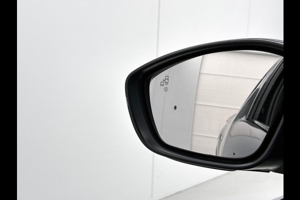 DS DS 3 Crossback E-Tense Executive 50 kWh / 100% Elektrisch / 100% Stijlvol / Cruise ctr. / Lm velg. / Airco-ecc / Navigatie / DAB / Privacy Glass / Achteruitrijcamera met 180° Vision + parkeersensoren vóór en achter / Apk 05-2027