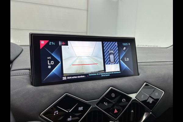 DS DS 3 Crossback E-Tense Executive 50 kWh / 100% Elektrisch / 100% Stijlvol / Cruise ctr. / Lm velg. / Airco-ecc / Navigatie / DAB / Privacy Glass / Achteruitrijcamera met 180° Vision + parkeersensoren vóór en achter / Apk 05-2027