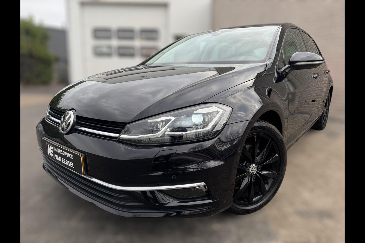 Volkswagen Golf 1.4 TSI Highline Business R VIRTUAL COCKPIT / MASSAGESTOEL / ALCANTARA / ACC / PDC / 4-SEIZ. BAND / LEDVERLICHTING