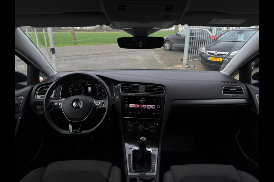 Volkswagen Golf 1.4 TSI Highline Business R VIRTUAL COCKPIT / MASSAGESTOEL / ALCANTARA / ACC / PDC / 4-SEIZ. BAND / LEDVERLICHTING