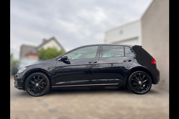 Volkswagen Golf 1.4 TSI Highline Business R VIRTUAL COCKPIT / MASSAGESTOEL / ALCANTARA / ACC / PDC / 4-SEIZ. BAND / LEDVERLICHTING