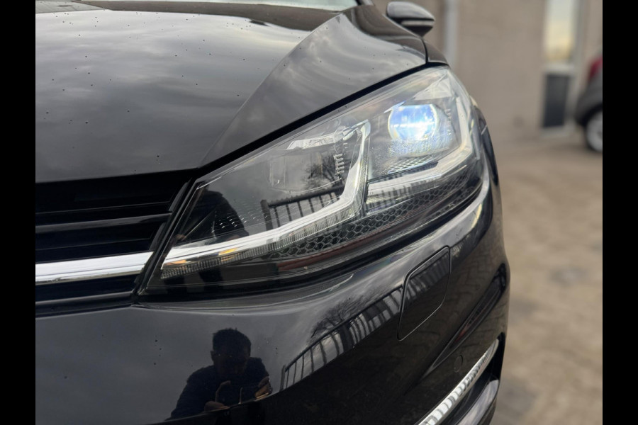 Volkswagen Golf 1.4 TSI Highline Business R VIRTUAL COCKPIT / MASSAGESTOEL / ALCANTARA / ACC / PDC / 4-SEIZ. BAND / LEDVERLICHTING