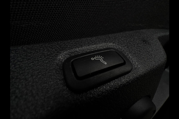 Volkswagen Golf 1.4 TSI Highline Business R VIRTUAL COCKPIT / MASSAGESTOEL / ALCANTARA / ACC / PDC / 4-SEIZ. BAND / LEDVERLICHTING