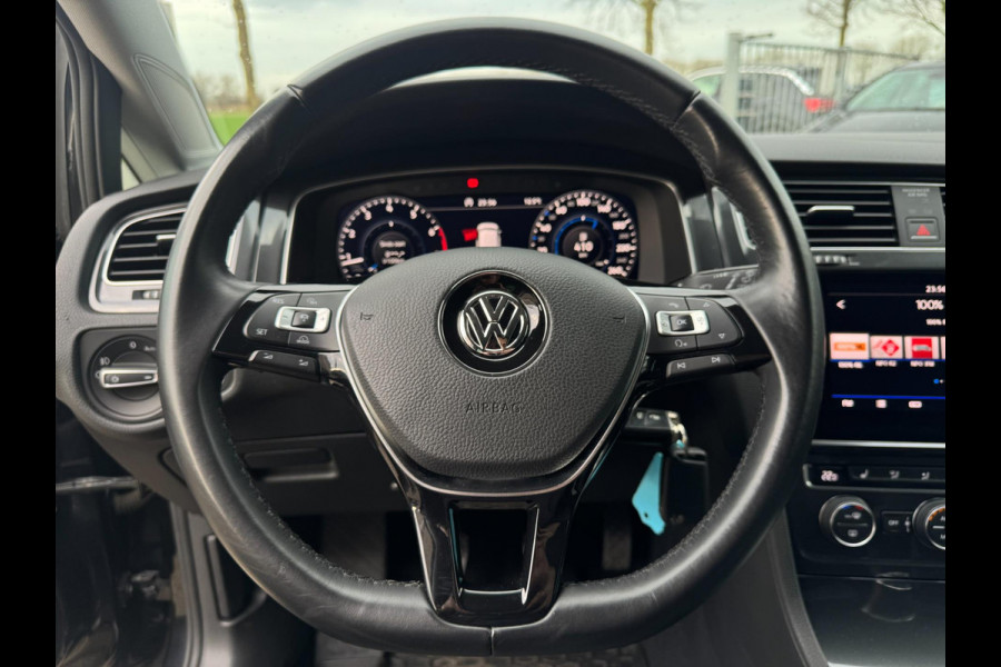 Volkswagen Golf 1.4 TSI Highline Business R VIRTUAL COCKPIT / MASSAGESTOEL / ALCANTARA / ACC / PDC / 4-SEIZ. BAND / LEDVERLICHTING