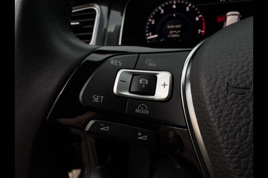Volkswagen Golf 1.4 TSI Highline Business R VIRTUAL COCKPIT / MASSAGESTOEL / ALCANTARA / ACC / PDC / 4-SEIZ. BAND / LEDVERLICHTING