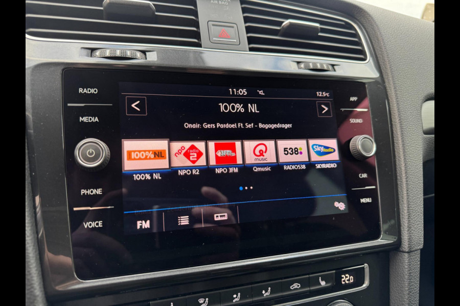 Volkswagen Golf 1.4 TSI Highline Business R VIRTUAL COCKPIT / MASSAGESTOEL / ALCANTARA / ACC / PDC / 4-SEIZ. BAND / LEDVERLICHTING