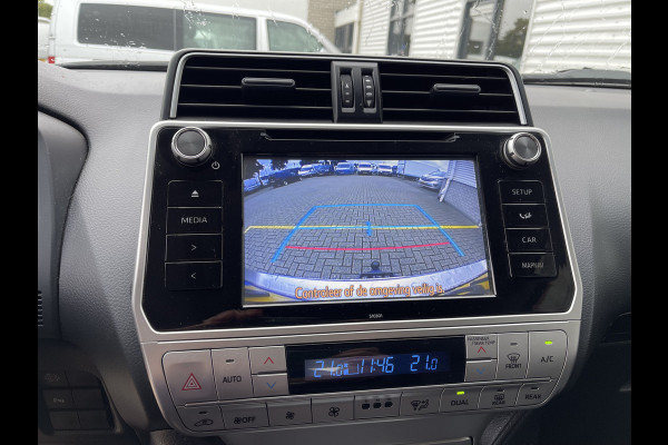 Toyota Land Cruiser 2.8 D-4D-F 177pk Challenger High Roof Blind Van 4x4 grijs kenteken / vaste prijs rijklaar € 34.950 ex btw / lease vanaf € 570 / trekhaak 3500 kg / zilver metallic / euro 6 diesel / leer / automaat