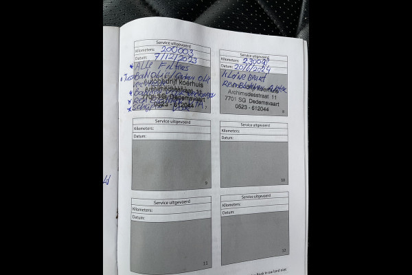 Toyota Land Cruiser 2.8 D-4D-F 177pk Challenger High Roof Blind Van 4x4 grijs kenteken / vaste prijs rijklaar € 34.950 ex btw / lease vanaf € 570 / trekhaak 3500 kg / zilver metallic / euro 6 diesel / leer / automaat