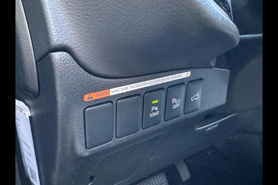 Mitsubishi Outlander 2.4 PHEV Intense+ TREKHAAK | PANODAK |