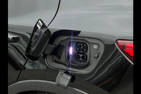 Volvo XC40 Recharge P8 AWD R-Design NL AUTO | LEDER | CAMERA | HARMAN KARDON | STUURWIEL VERW