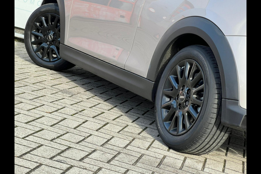 MINI Cooper Mini 1.5 Camden Edition NL AUTO | CARPLAY | DEALER ONDERH | UNION JACK