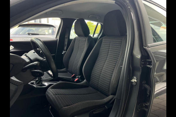 Peugeot 208 1.2 PureTech Allure Pack RIEM V.V | CARPLAY | AFN. TREKHAAK | APK T/M 27