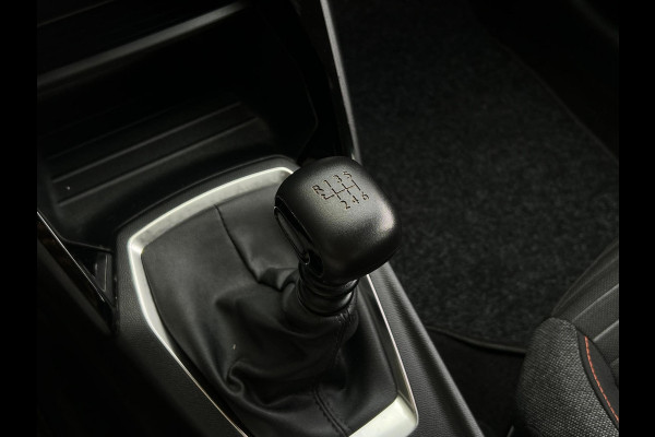 Peugeot 208 1.2 PureTech Allure Pack RIEM V.V | CARPLAY | AFN. TREKHAAK | APK T/M 27