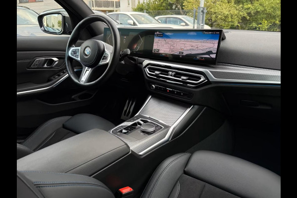 BMW 3 Serie 320d xDrive M-SPORT ** LED, NAVI+, HALF-LEDER, HuD, ACC, 19-inch LMV, DRAVIT GRAU ** 1e EIG - UNFALLFREI - BMW GAR ** ** INFORMEER OOK NAAR ONZE AANTREKKELIJKE FINANCIAL-LEASE TARIEVEN **