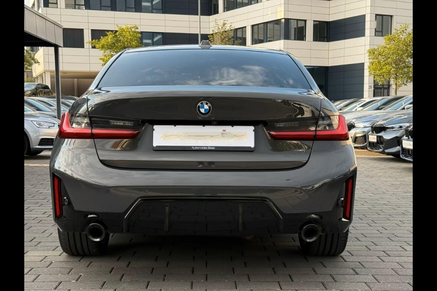 BMW 3 Serie 320d xDrive M-SPORT ** LED, NAVI+, HALF-LEDER, HuD, ACC, 19-inch LMV, DRAVIT GRAU ** 1e EIG - UNFALLFREI - BMW GAR ** ** INFORMEER OOK NAAR ONZE AANTREKKELIJKE FINANCIAL-LEASE TARIEVEN **