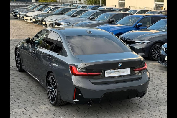BMW 3 Serie 320d xDrive M-SPORT ** LED, NAVI+, HALF-LEDER, HuD, ACC, 19-inch LMV, DRAVIT GRAU ** 1e EIG - UNFALLFREI - BMW GAR ** ** INFORMEER OOK NAAR ONZE AANTREKKELIJKE FINANCIAL-LEASE TARIEVEN **