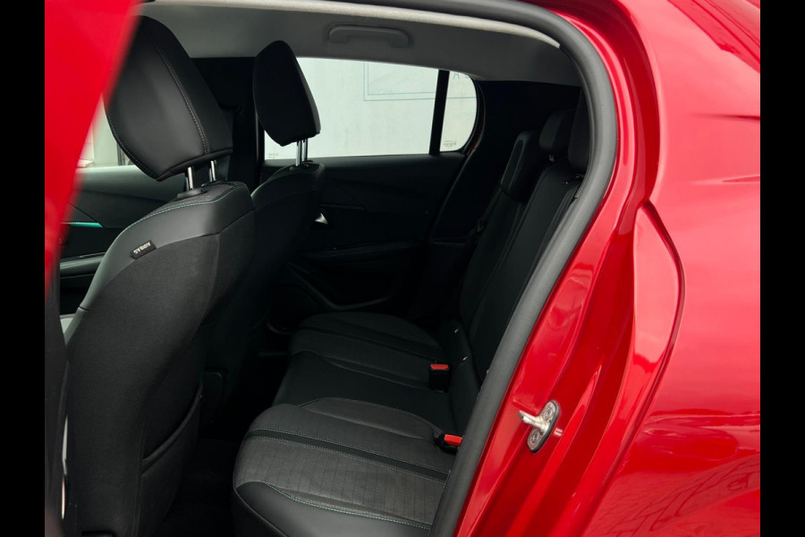 Peugeot 208 1.2 PureTech Allure NL AUTO | PDC | LAGE KM