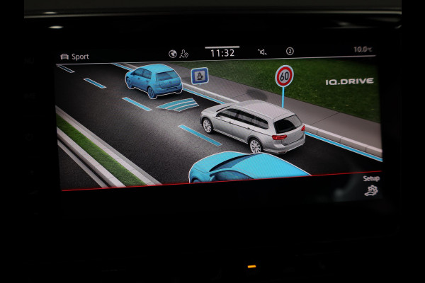 Volkswagen Passat Variant 1.4 TSI PHEV GTE Business 218 pk Automaat (DSG) | Navigatie | Parkeersensoren (Park assist) | Achteruitrijcamera | Stoelverwarming | Matrix LED koplampen |