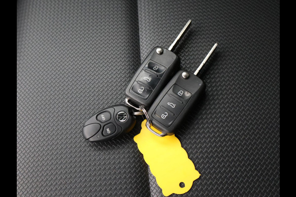 Volkswagen Caddy ALLTRACK 2.0 TDI 4MOTION 4X4 + 2X SCHUIFDEUR | ACC | LED | CAMERA | LEDER | STANDKACHEL | CARPLAY | TREKHAAK