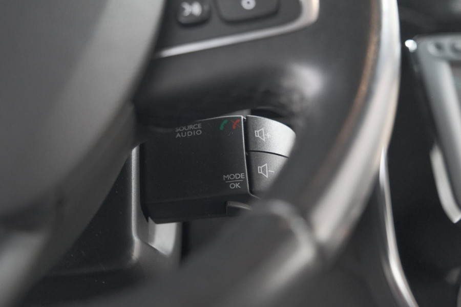 Renault Captur TCe 90 Intens | Camera | Navigatie | Parkeersensoren