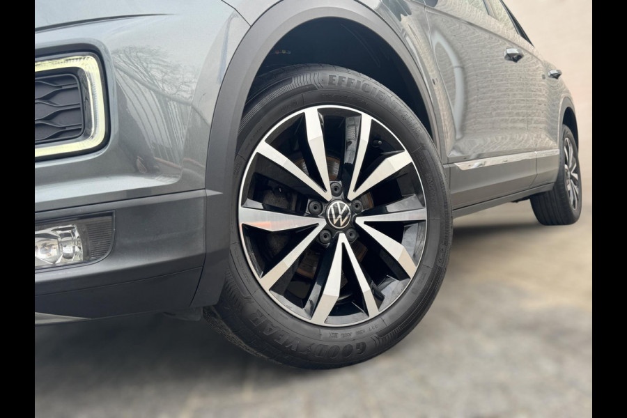 Volkswagen T-Roc 1.0 TSI Style ELEKTR. KLEP / CAMERA / CARPLAY / STUUR & STOELVERW. / ACC / ECC
