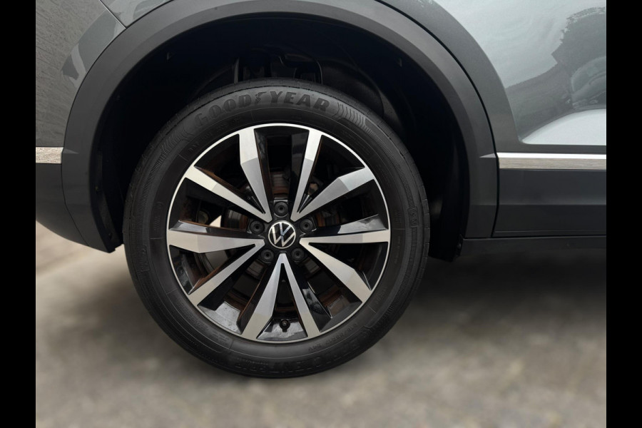 Volkswagen T-Roc 1.0 TSI Style ELEKTR. KLEP / CAMERA / CARPLAY / STUUR & STOELVERW. / ACC / ECC