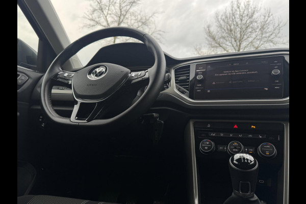 Volkswagen T-Roc 1.0 TSI Style ELEKTR. KLEP / CAMERA / CARPLAY / STUUR & STOELVERW. / ACC / ECC