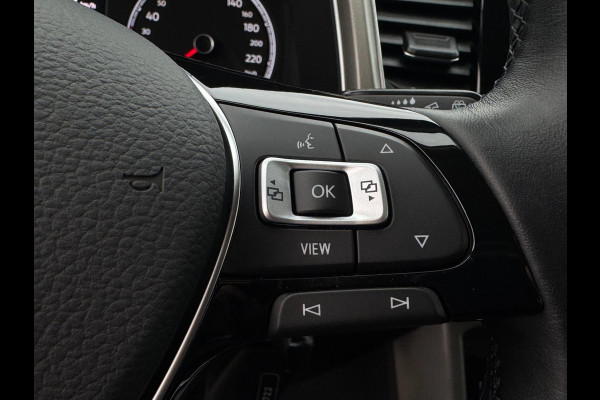 Volkswagen T-Roc 1.0 TSI Style ELEKTR. KLEP / CAMERA / CARPLAY / STUUR & STOELVERW. / ACC / ECC