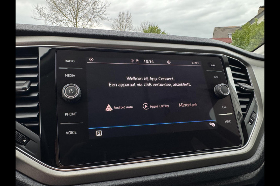 Volkswagen T-Roc 1.0 TSI Style ELEKTR. KLEP / CAMERA / CARPLAY / STUUR & STOELVERW. / ACC / ECC