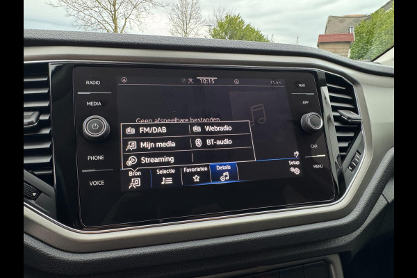 Volkswagen T-Roc 1.0 TSI Style ELEKTR. KLEP / CAMERA / CARPLAY / STUUR & STOELVERW. / ACC / ECC