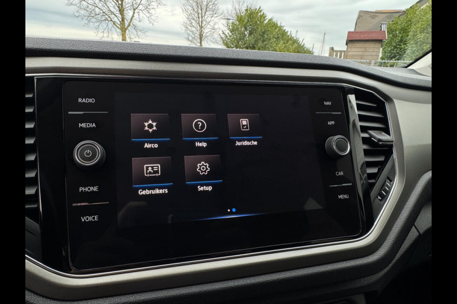 Volkswagen T-Roc 1.0 TSI Style ELEKTR. KLEP / CAMERA / CARPLAY / STUUR & STOELVERW. / ACC / ECC