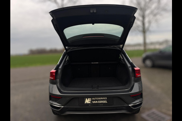 Volkswagen T-Roc 1.0 TSI Style ELEKTR. KLEP / CAMERA / CARPLAY / STUUR & STOELVERW. / ACC / ECC
