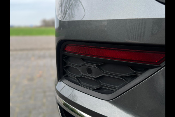 Volkswagen T-Roc 1.0 TSI Style ELEKTR. KLEP / CAMERA / CARPLAY / STUUR & STOELVERW. / ACC / ECC