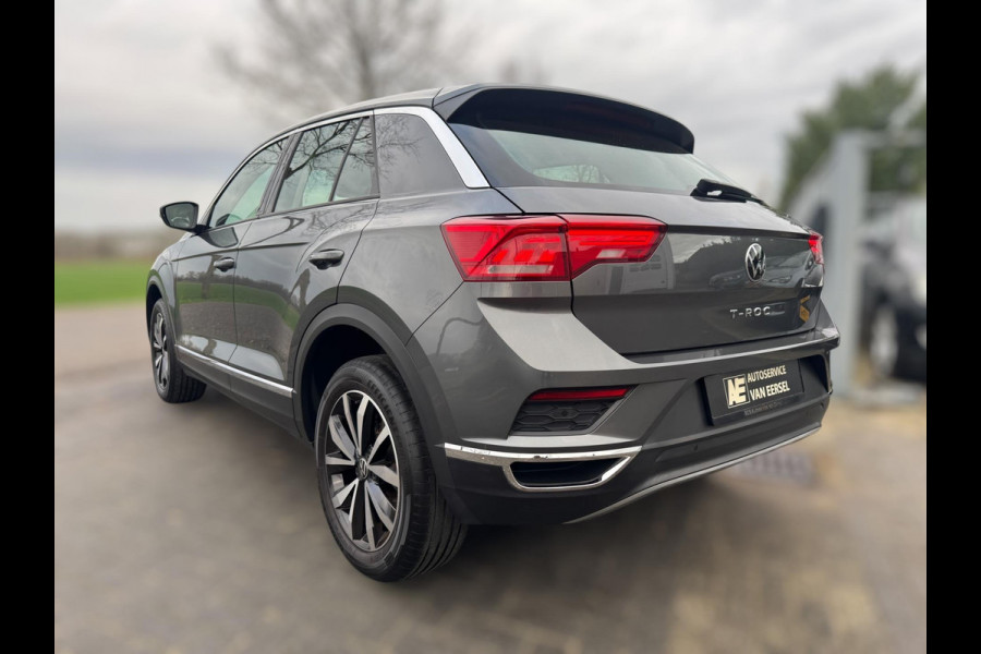 Volkswagen T-Roc 1.0 TSI Style ELEKTR. KLEP / CAMERA / CARPLAY / STUUR & STOELVERW. / ACC / ECC