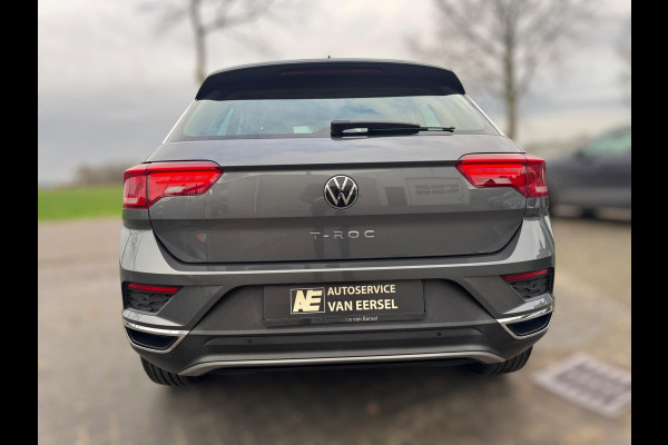 Volkswagen T-Roc 1.0 TSI Style ELEKTR. KLEP / CAMERA / CARPLAY / STUUR & STOELVERW. / ACC / ECC