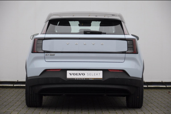 Volvo EX30 272PK Ext. Range Plus / Adaptieve Cruise Control/ Dodehoek Detectie / Parkeersensoren voor en achter/ Achteruitrijcamera/ Warmtepomp/ Google Services/W