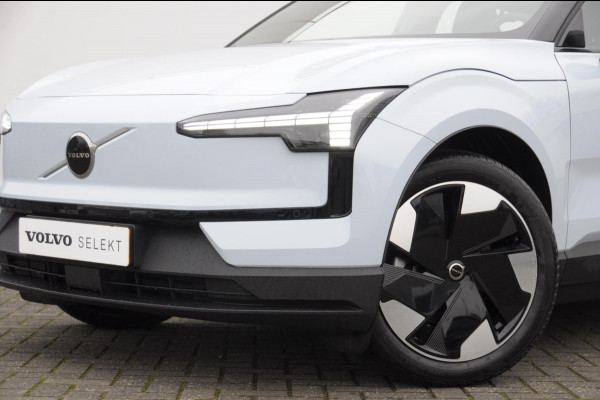 Volvo EX30 272PK Ext. Range Plus / Adaptieve Cruise Control/ Dodehoek Detectie / Parkeersensoren voor en achter/ Achteruitrijcamera/ Warmtepomp/ Google Services/W