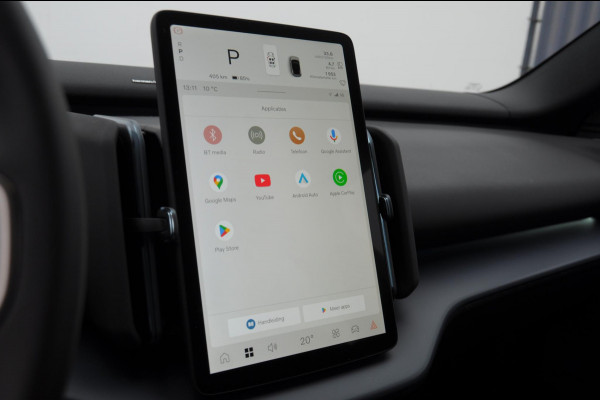 Volvo EX30 272PK Ext. Range Plus / Adaptieve Cruise Control/ Dodehoek Detectie / Parkeersensoren voor en achter/ Achteruitrijcamera/ Warmtepomp/ Google Services/W