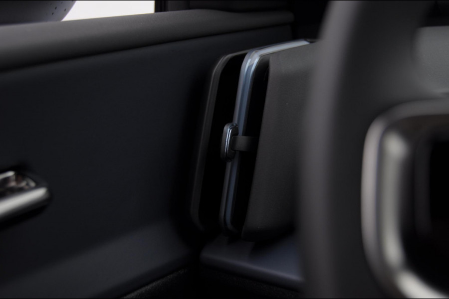 Volvo EX30 272PK Ext. Range Plus / Adaptieve Cruise Control/ Dodehoek Detectie / Parkeersensoren voor en achter/ Achteruitrijcamera/ Warmtepomp/ Google Services/W