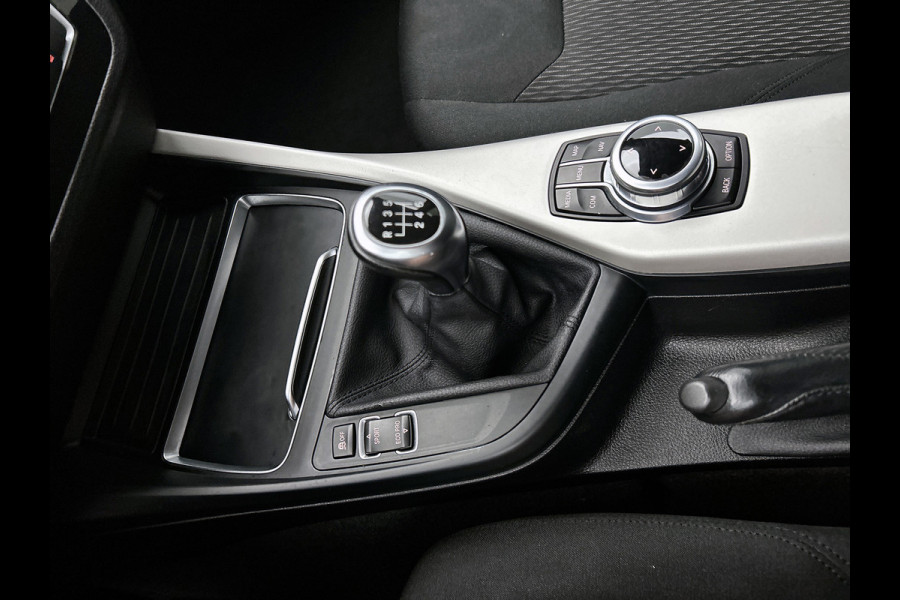 BMW 1-serie 116i Essential | Parksens | Stoelverw | Climate| Navi