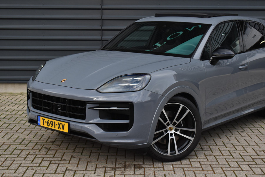 Porsche Cayenne 3.0 E-Hybrid 470pk SportDesign | Pano | Bijrij. Display | Matrix | ACC | 22'' Wielen | Trekhaak | Achterasbest. | Bose |