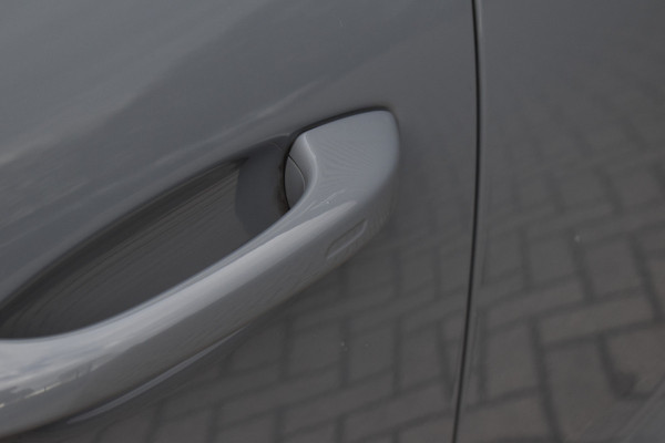 Porsche Cayenne 3.0 E-Hybrid 470pk SportDesign | Pano | Bijrij. Display | Matrix | ACC | 22'' Wielen | Trekhaak | Achterasbest. | Bose |