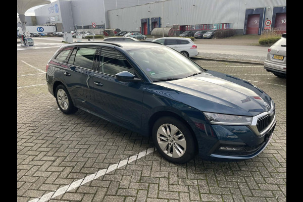 Škoda Octavia Combi 1.0 e-TSI Business Edition