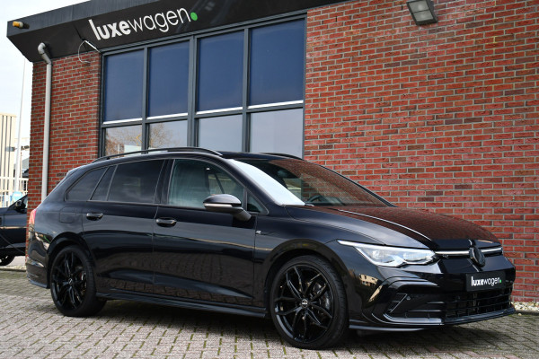 Volkswagen Golf 1.5 eTSI R-Line Pano 19inch Trekh IQ-light ACC Camera