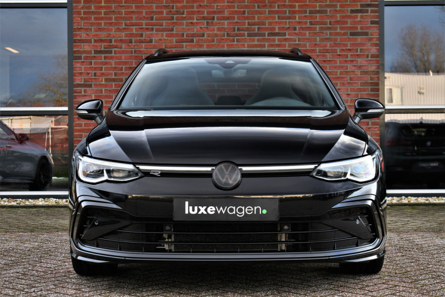 Volkswagen Golf 1.5 eTSI R-Line Pano 19inch Trekh IQ-light ACC Camera