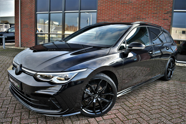 Volkswagen Golf 1.5 eTSI R-Line Pano 19inch Trekh IQ-light ACC Camera