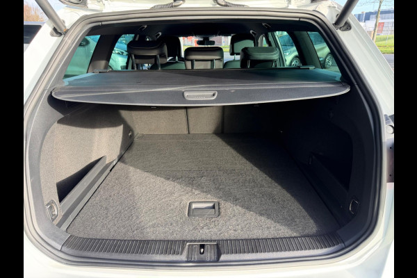 Volkswagen Passat Variant 1.8 TSI Business Edition R Line