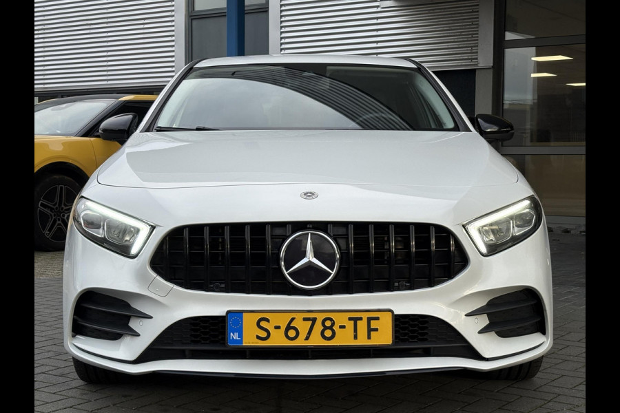 Mercedes-Benz A-Klasse 250 e Business Solution AMG Limited | Wegklapbare trekhaak | Stoelverwarming | Half leder | Camera